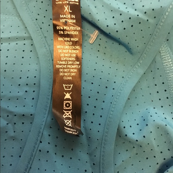 New without tags Reebok Racerback Tank - Picture 2 of 3